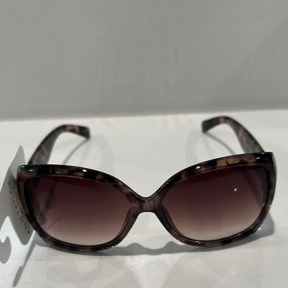 NWT Ann Taylor Mostly Square Turquoise Sunglasses with brown Lenses.